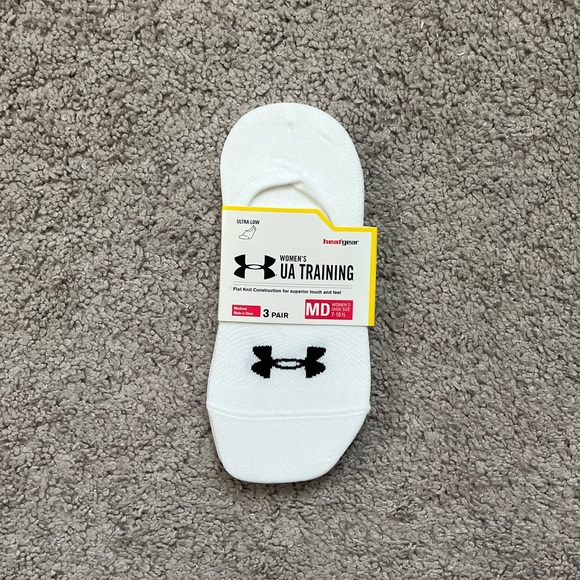 UA Training Heat Gear Ultra Low Socks (3 pairs) - Picture 1 of 2